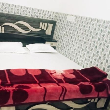 Nirmala Sadan Home Stay Ayodhya Dham Kültér fotó